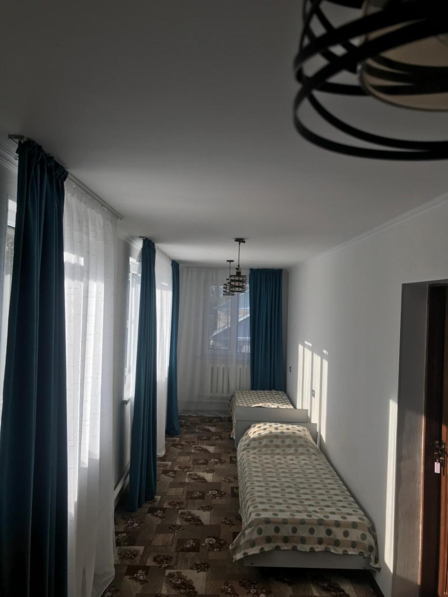 Agyn Guest House Karakol Exterior photo